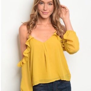 NWOT Boutique flirty summer top never worn